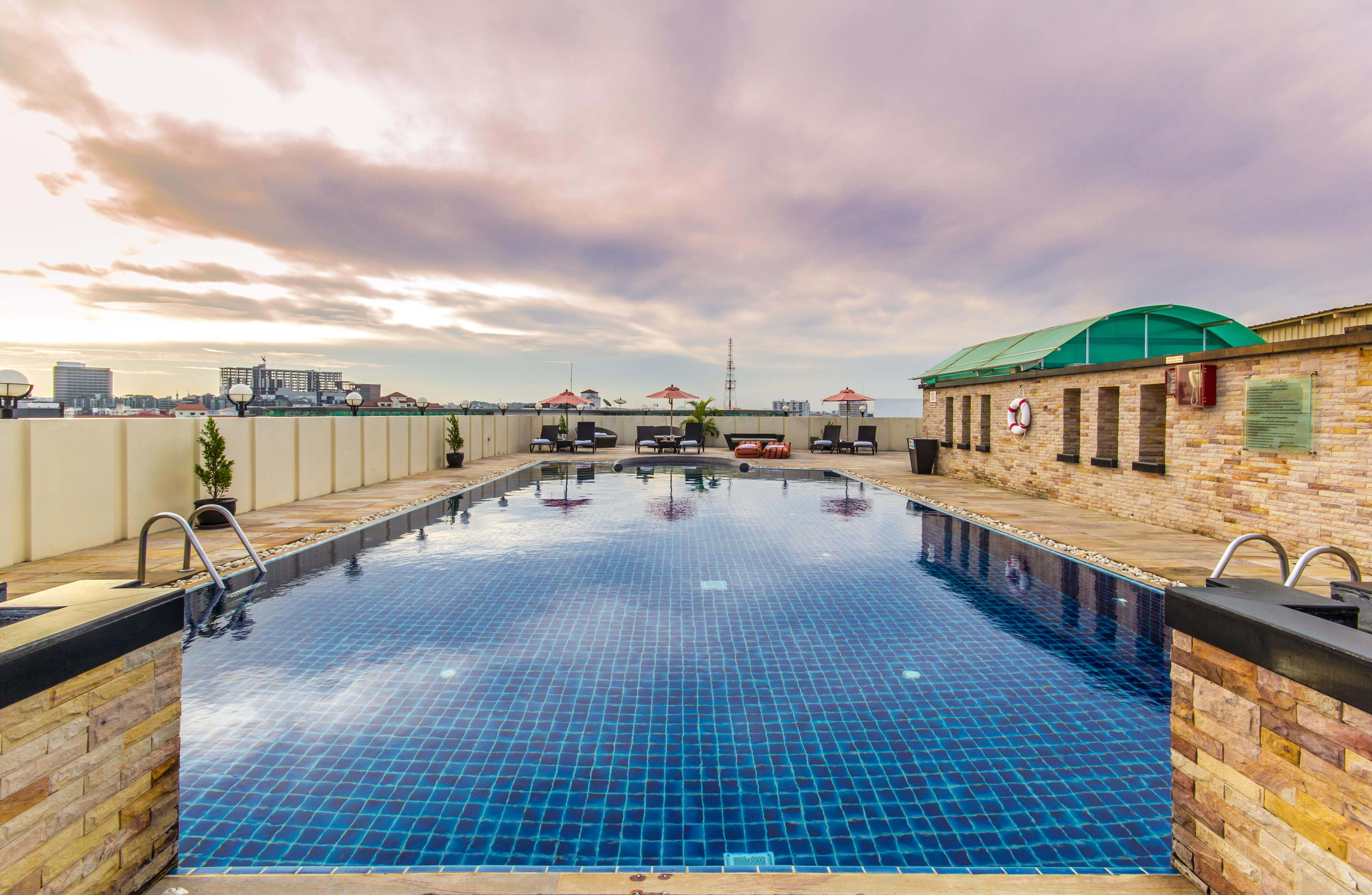 Nova Suites Pattaya By Compass Hospitality Kültér fotó