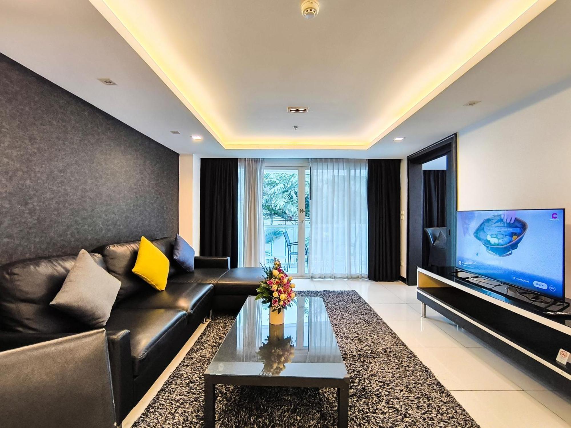 Nova Suites Pattaya By Compass Hospitality Kültér fotó