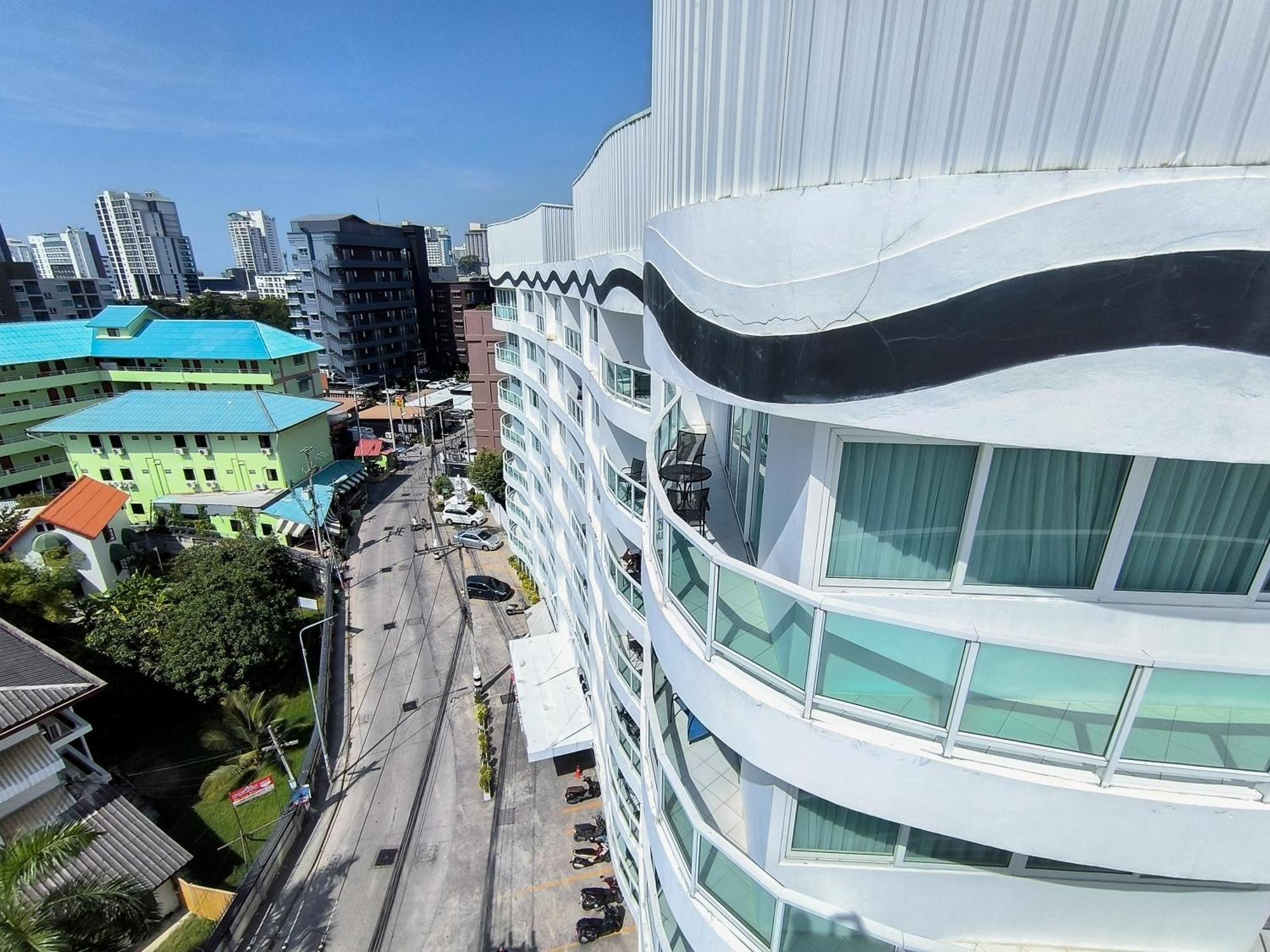 Nova Suites Pattaya By Compass Hospitality Kültér fotó